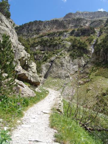 image Camino al Ibón de Respomuso, Huesca