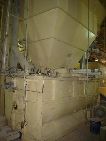 image Mezcladora de una fábrica de piensos