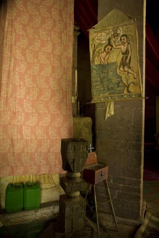 image Cepillo para donativos en el monasterio Kibran Gabriel, Etiopía