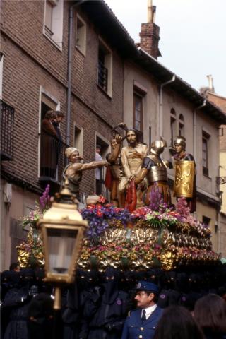 image Paso de la Coronación de Espinas en Semana Santa, León