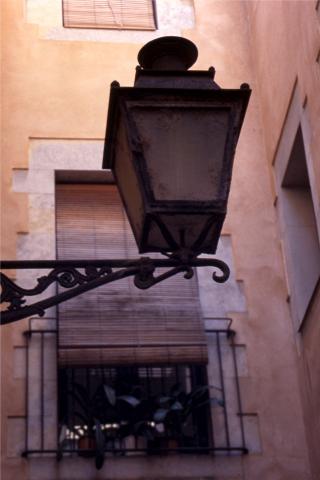 image Farol de la calle de un pueblo de la Costa Brava, Girona