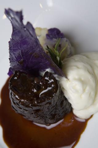 image Plato de carrillada de ternera