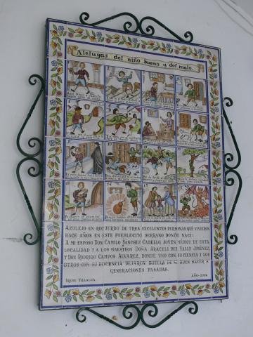 image Azulejos pintados en homenaje a personas ilustres de la localidad, Torre Alháquime, Cádiz