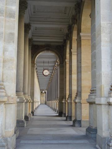 image Columnata del Molino de la ciudad balneario Karlovy Vary, Bohemia, República Checa