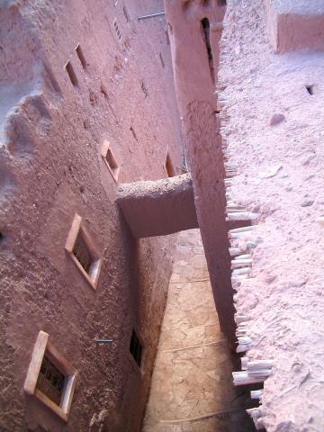 image Tejado de cañas y adobe