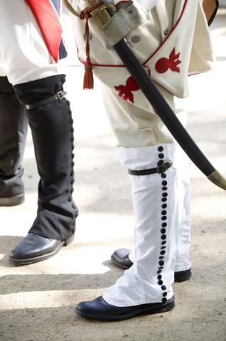 image Recreación de la Guerra de la Independencia en Segovia: Botas de los soldados españoles