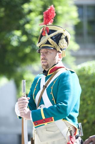image Recreación de la Guerra de la Independencia en Segovia: Demostración de disparos de armas de las tropas españolas