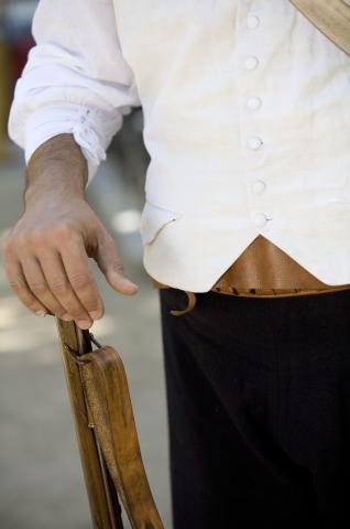 image Recreación de la Guerra de la Independencia en Segovia: Detalle del traje de los civiles de Galicia que defendieron la ciudad de las tropas napoleónicas