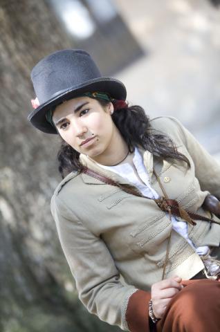 image Recreación de la Guerra de la Independencia en Segovia: Mujer civil guerrillera que participó en la Batalla de Bailén