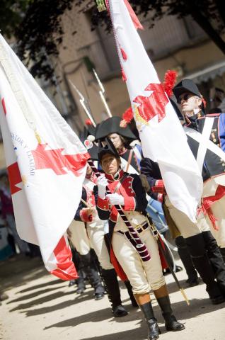 image Recreación de la Guerra de la Independencia en Segovia: Llegada de más tropas españolas a la plaza del campamento militar