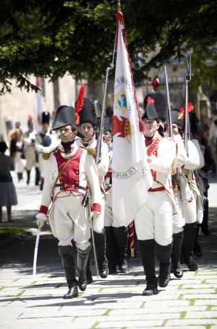image Recreación de la Guerra de la Independencia en Segovia: Preparación para la invasión de las tropas napoleónicas y homenaje a los caídos en la guerra en el Alcázar de la ciudad