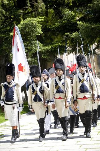 image Recreación de la Guerra de la Independencia en Segovia: Preparación para la invasión de las tropas napoleónicas y homenaje a los caídos en la guerra en el Alcázar de la ciudad