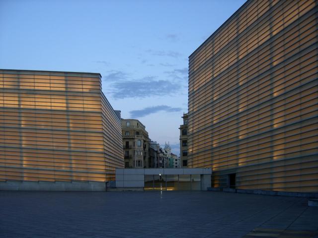 image Vista parcial de el Kursaal, San Sebastián 