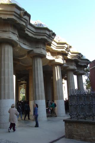 image Columnas dóricas, Parque Güell, Barcelona
