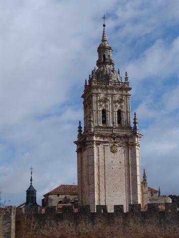 image Campanario de la Catedral de Burgo de Osma, Soria