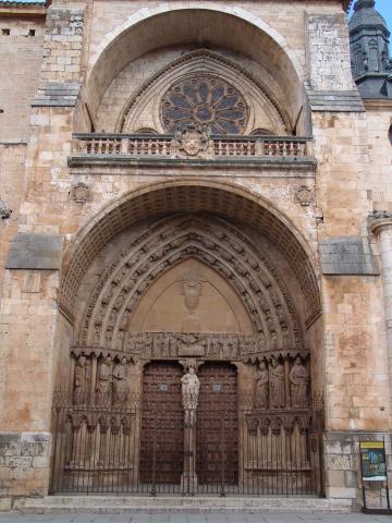image Puerta principal de la Catedral de Burgo de Osma, Soria