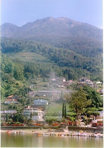 image Volcán Lawu