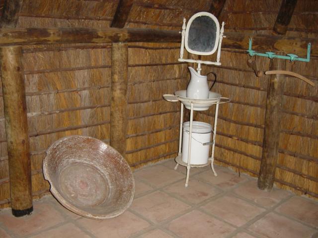 image Interior de una choza del Poblado de La Plancha, Parque Nacional de Doñana, Huelva