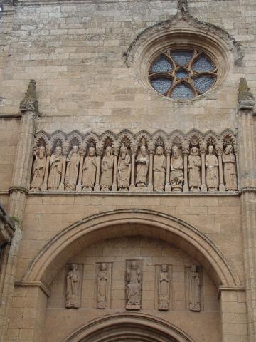 image Friso de la Portada de las Cadenas, Catedral de Ciudad Rodrigo, Salamanca