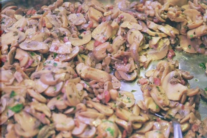 image Champiñones con jamón