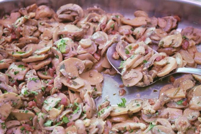 image Champiñones con jamón