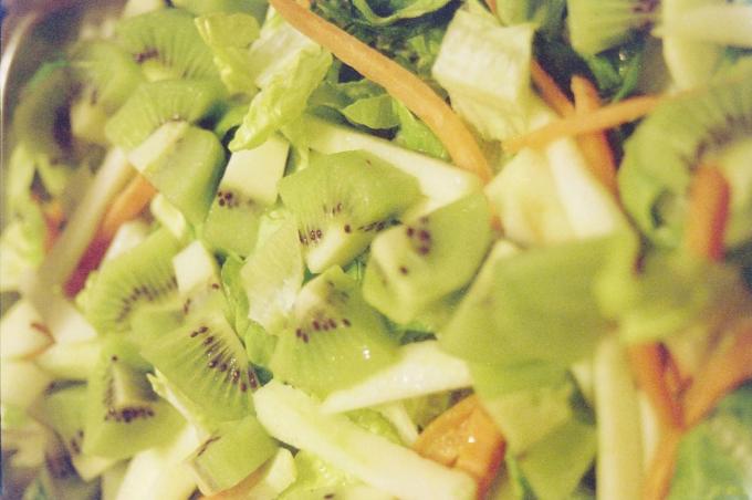 image Ensalada de kiwi