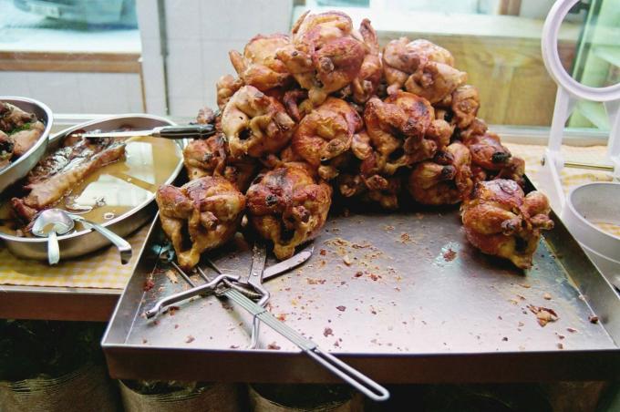 image Bandeja de pollos asados