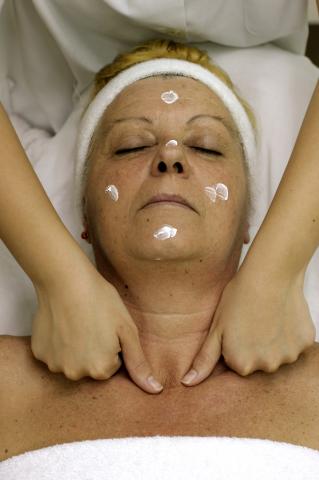 image Electrolifting: extensión de la crema base hidratante