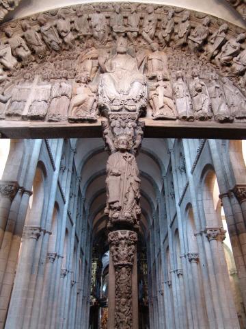 image Parteluz del Pórtico de la Gloria, Catedral de Santiago de Compostela, A Coruña