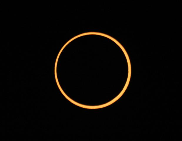 image Fase máxima del eclipse anular 02