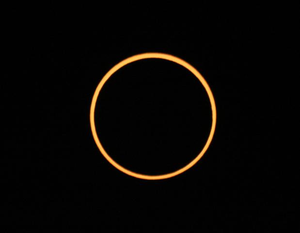 image Fase máxima del eclipse anular 05