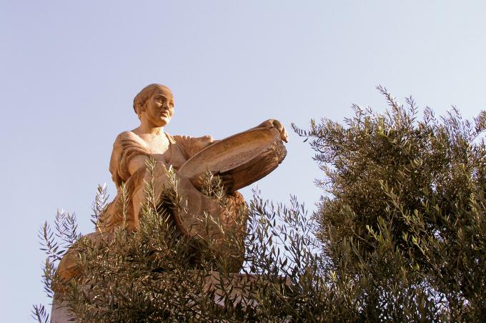 image Detalle fuente en Plaza España, Madrid