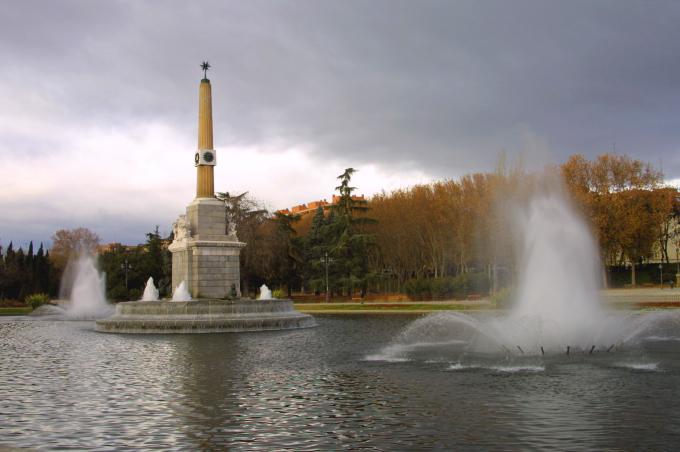 image Fuente en Parque Arganzuela, Madrid