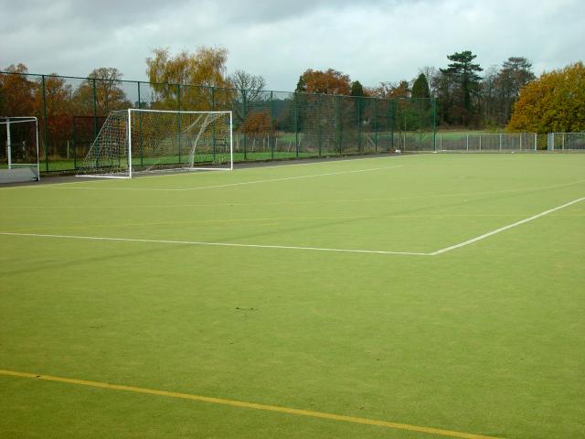 image Campo de hockey hierba