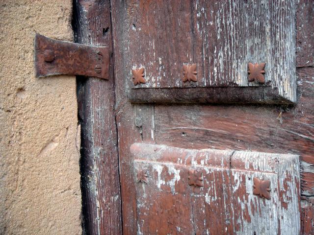 image Grapa y clavos