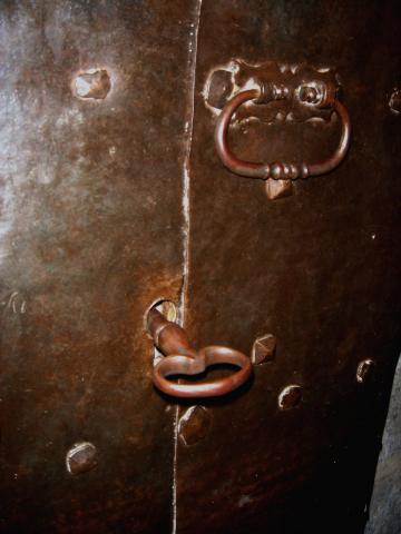 image Tirador y cerradura con llave