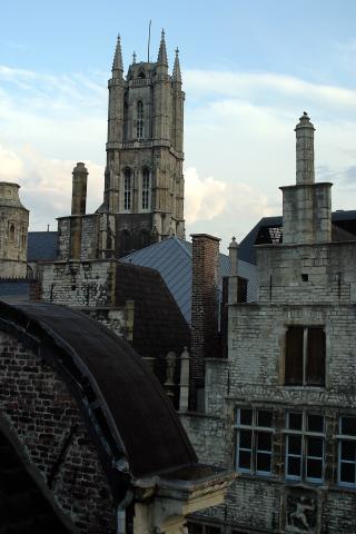 image Tejados y torre de la Catedral, Gante