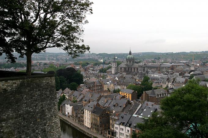 image Ciudadela y al fondo la Catedral, Namur, Bélgica