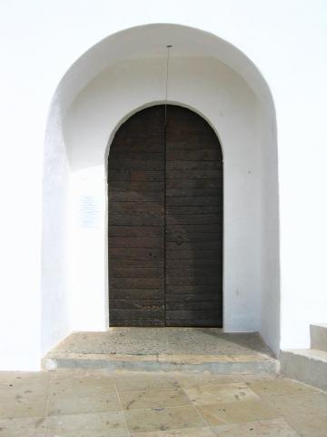 image Puerta de la iglesia de Sant Francesc Xavier, Formentera, Islas Baleares