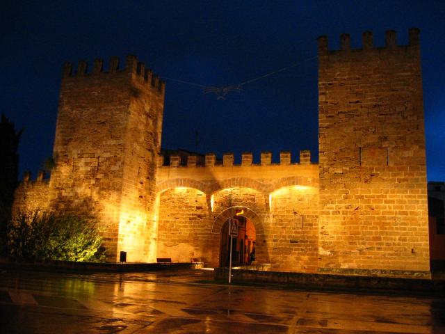 image Puerta de Xara en Alcudia, Mallorca, Islas Baleares