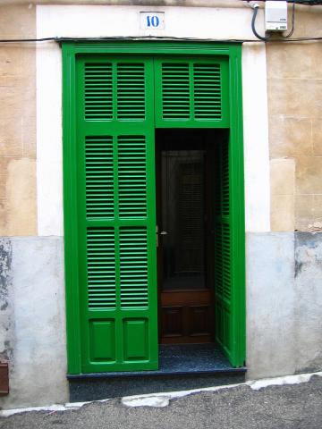 image Puerta mallorquina típica