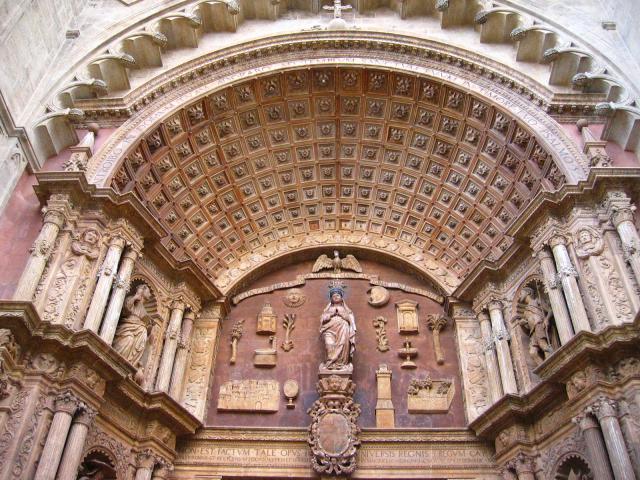 image Puerta de la catedral de Palma, Mallorca, Islas Baleares