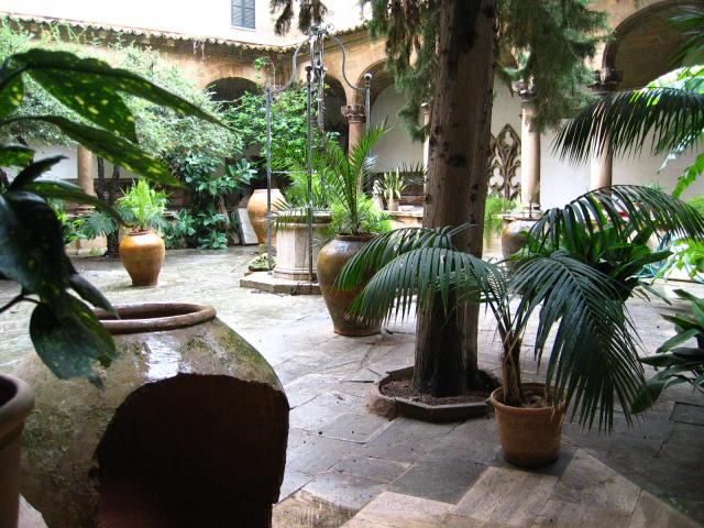 image Claustro de la catedral de Palma, Mallorca, Islas Baleares