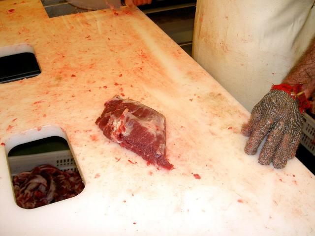 image Limpieza de las partes del cerdo