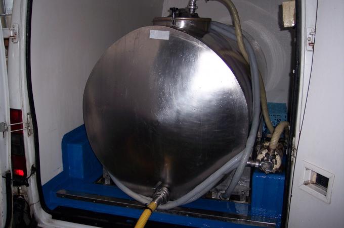 image Cisterna de leche fresca