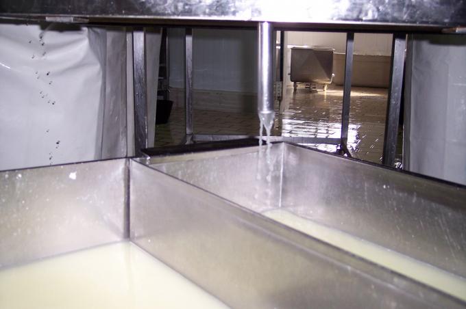 image Desaguando el suero