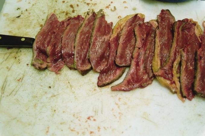 image Preparando solomillo para rosbif