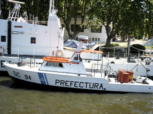 image Embarcación en el delta del Río de la Plata, El Tigre, Buenos Aires, Argentina