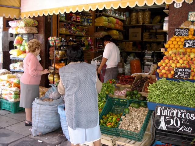 image Puesto de fruta, Barrio de Liniers, Buenos Aires, Argentina