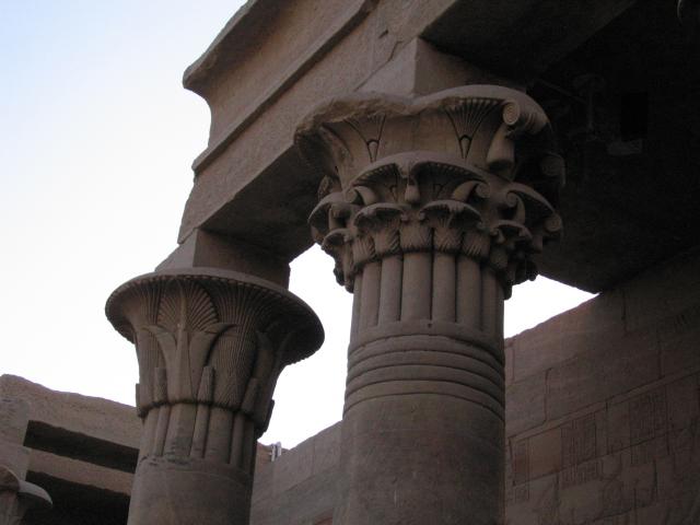 image Capiteles del Templo de Isis, Philae, Egipto